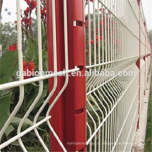 Lado da estrada PVC soldado prevenção curvada painel de cerca de fibra de arame / painel de segurança Fence / malha de vedação curva soldada 50 * 200mm